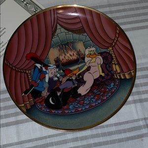 Scarlett pumpernickel plate